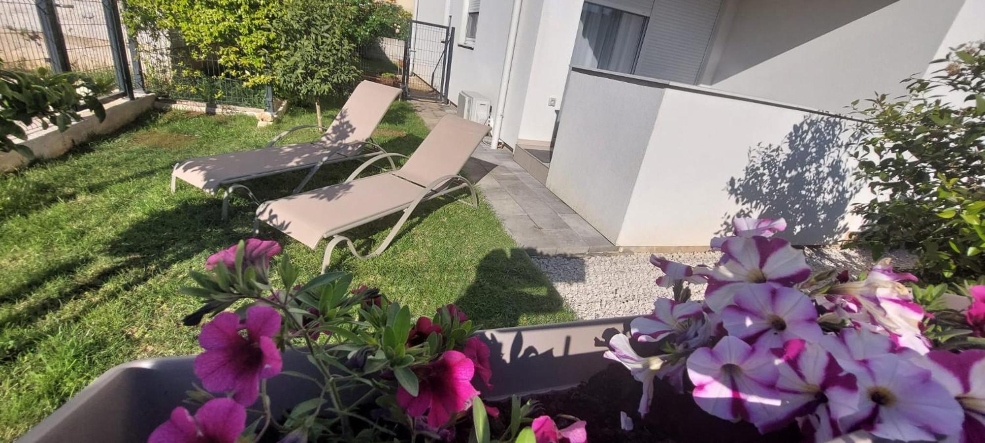 M&La Apartment Zadar Exterior photo